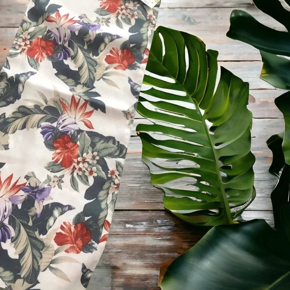 Tommy Bahama Tropical Table Runner